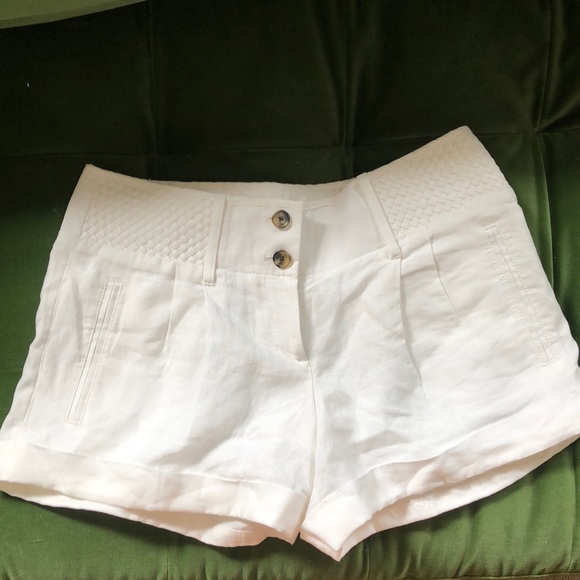 LOFT Pants - LOFT White Linen shorts size 6